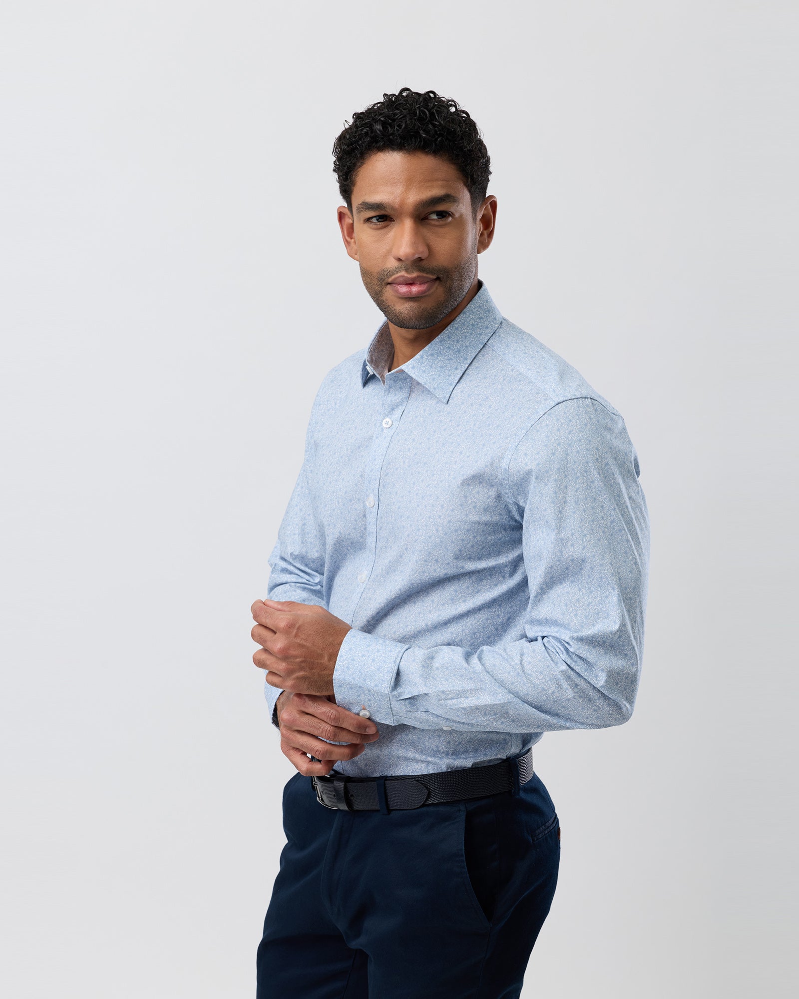STRETCH PERFORMANCE REG FIT SHIRT