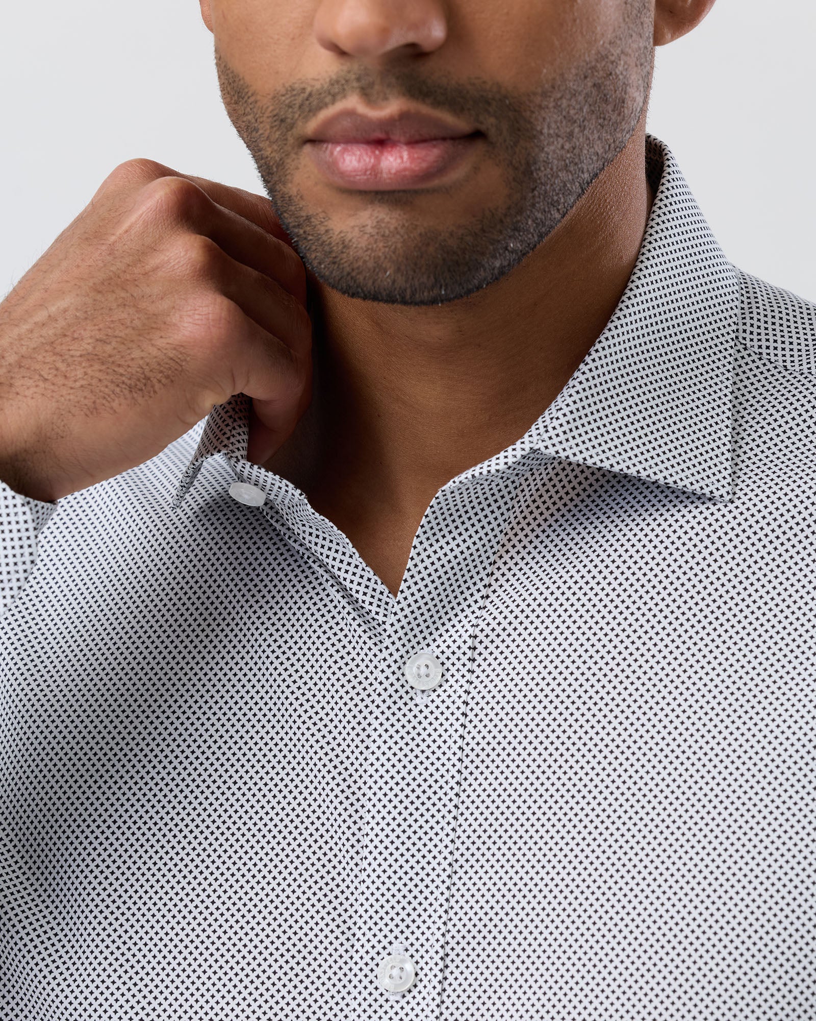 STRETCH PERFORMANCE REG FIT SHIRT
