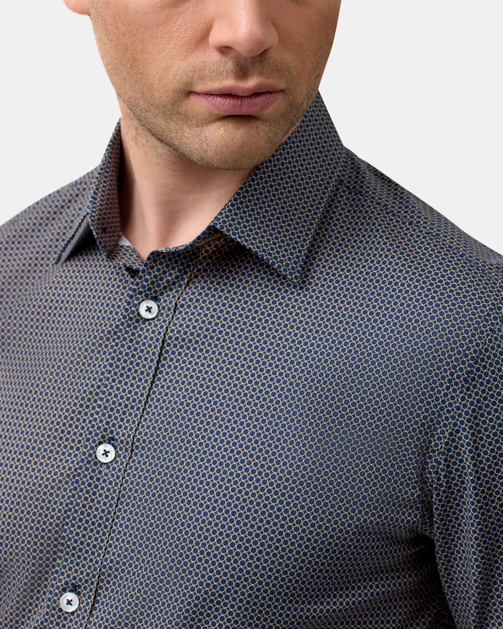STRETCH PERFORMANCE REG FIT SHIRT