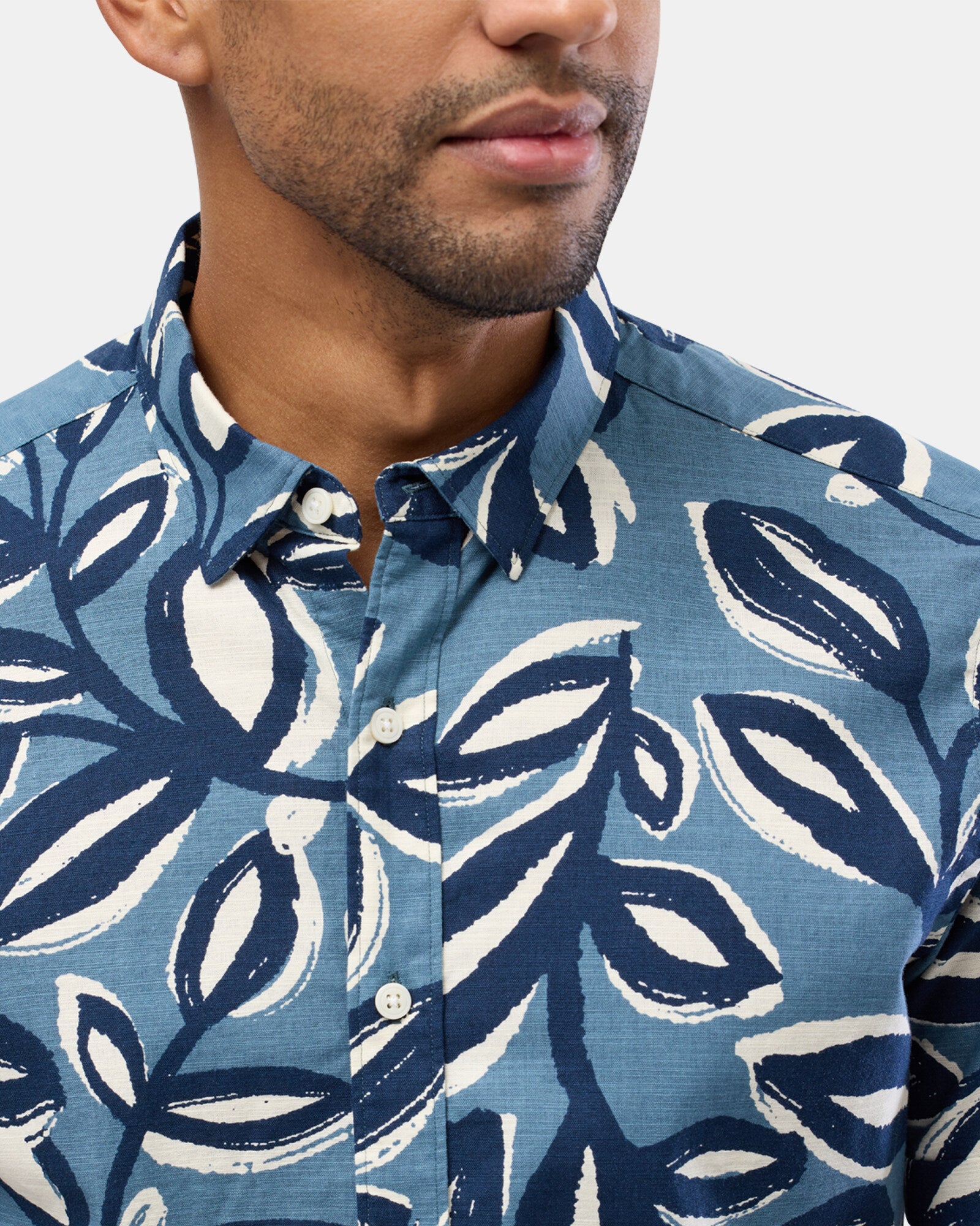 SHORT SLEEVE CASUAL SHIRT