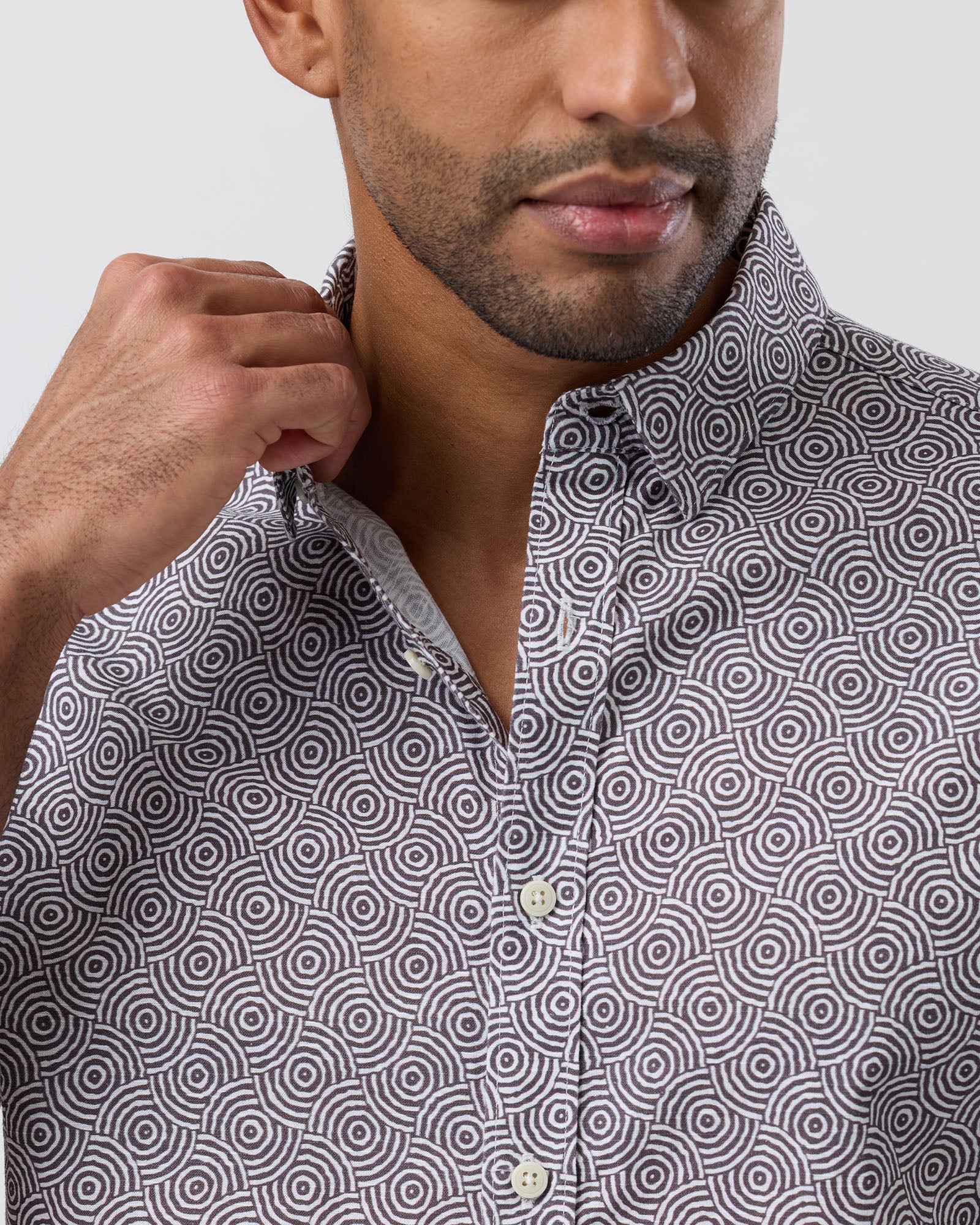 SHORT SLEEVE CASUAL SHIRT