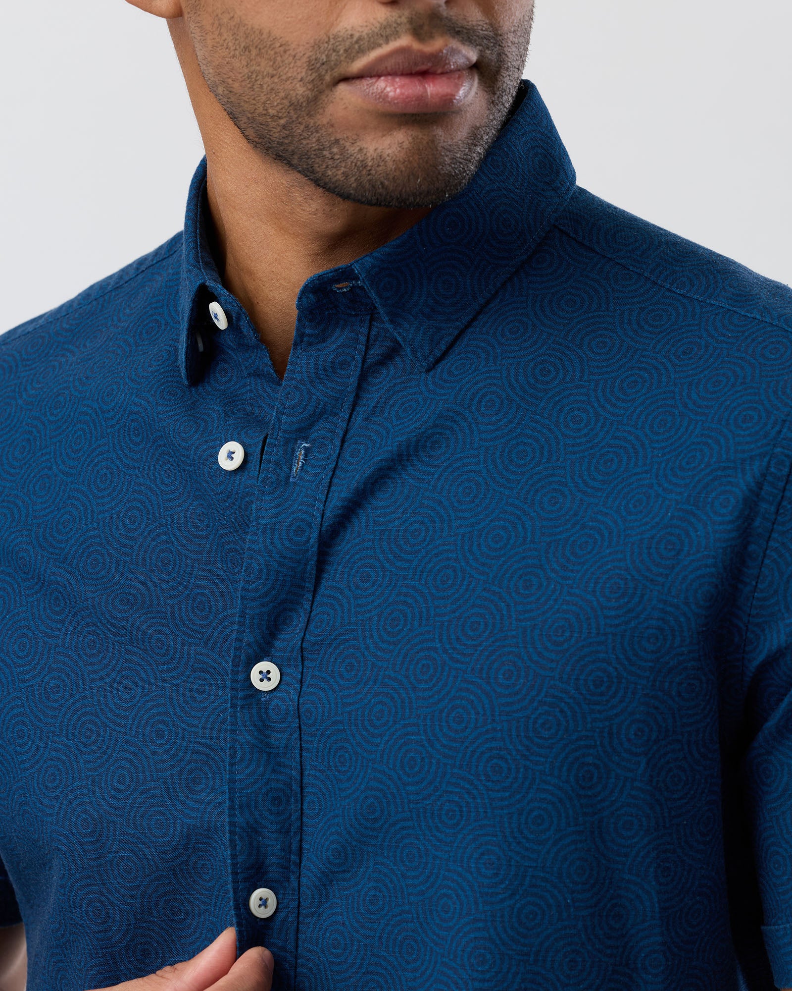SHORT SLEEVE CASUAL SHIRT