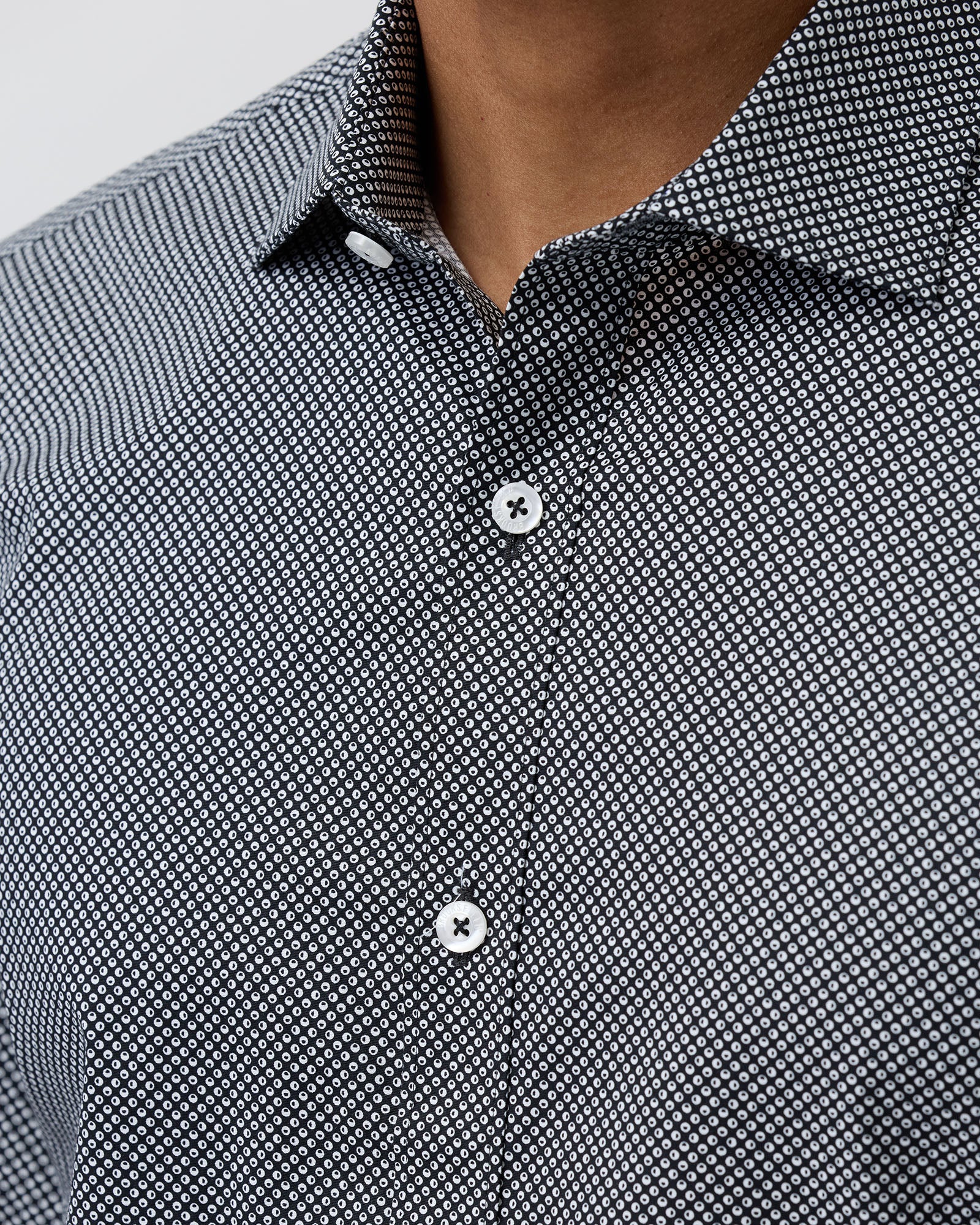 STRETCH PERFORMANCE REG FIT SHIRT
