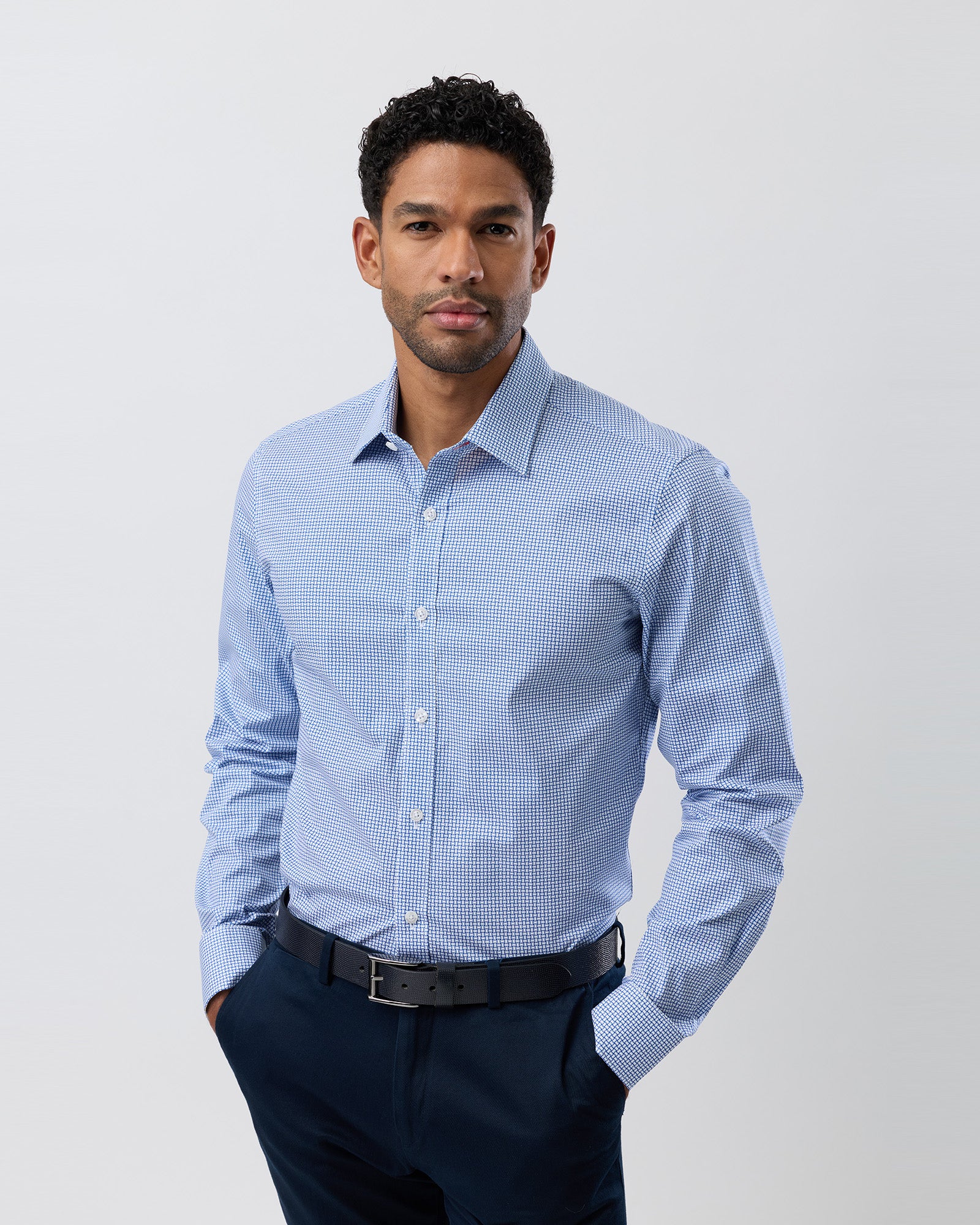 STRETCH PERFORMANCE REG FIT SHIRT