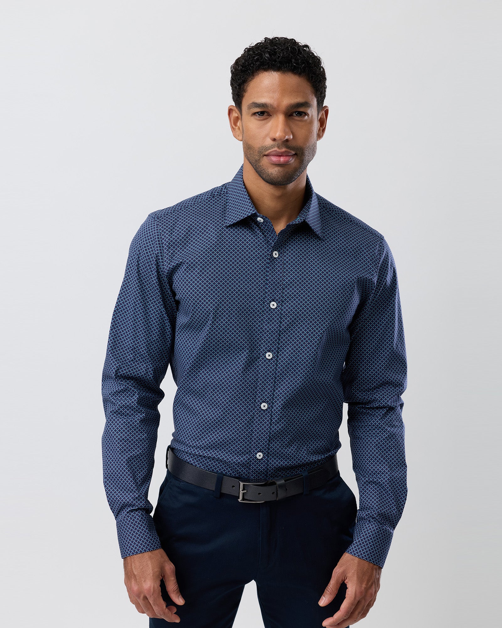 STRETCH PERFORMANCE REG FIT SHIRT