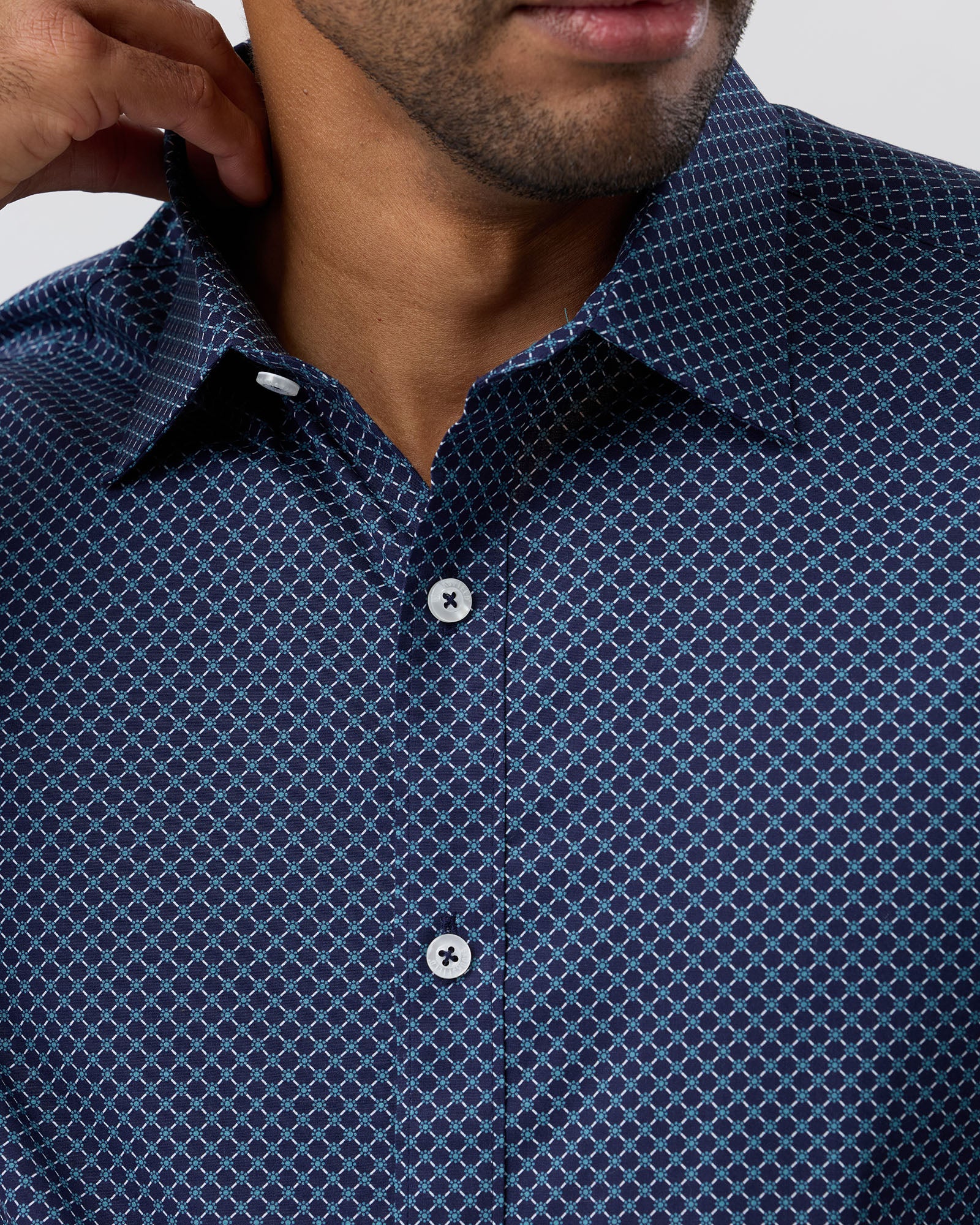 STRETCH PERFORMANCE REG FIT SHIRT