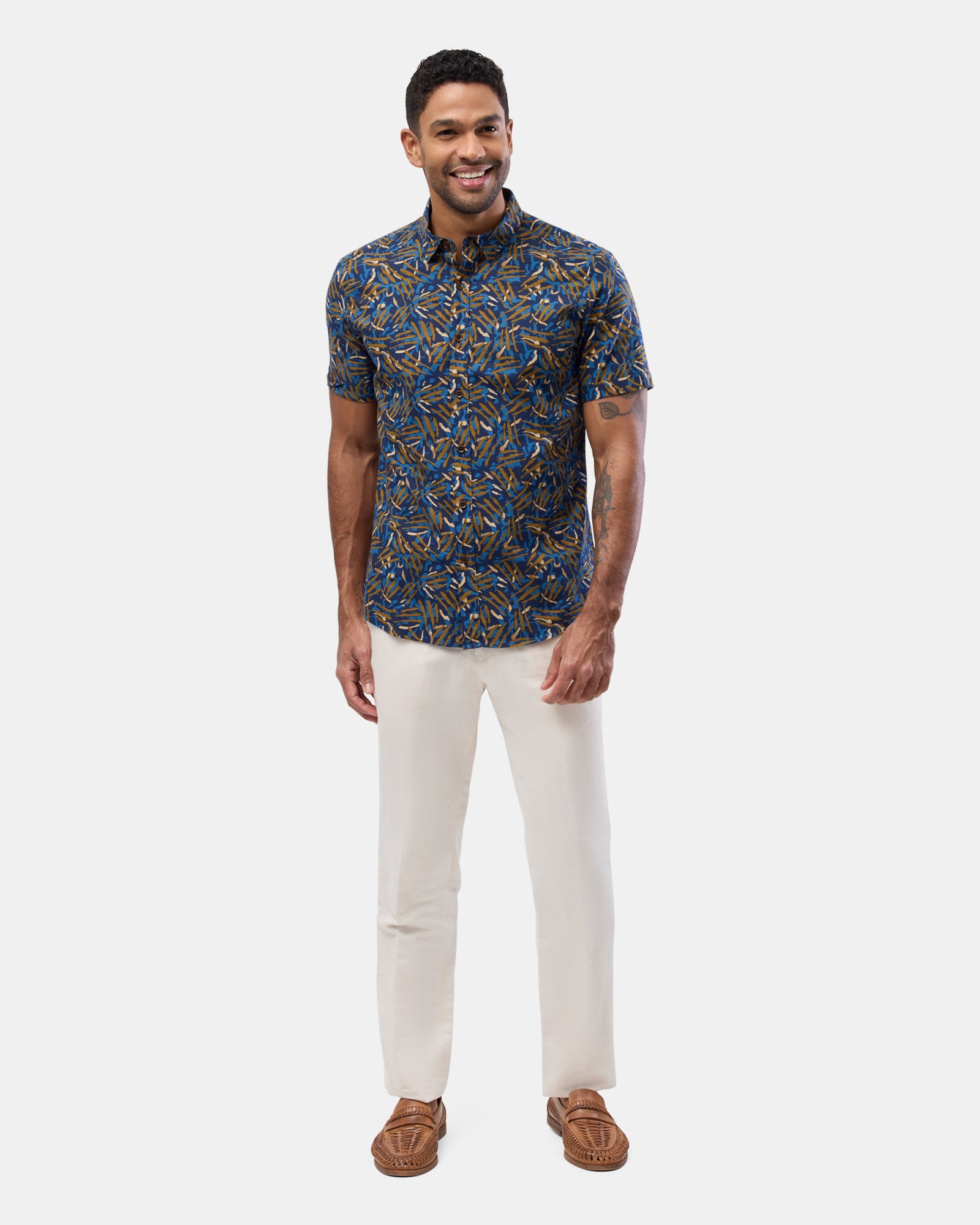 SHORT SLEEVE CASUAL SHIRT