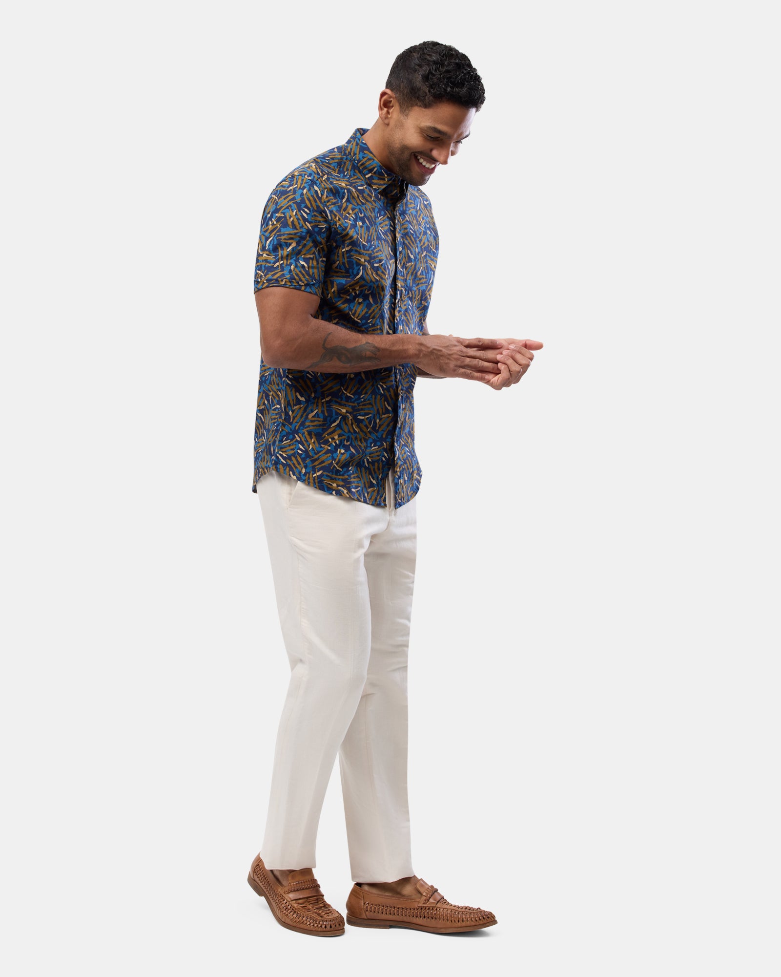 SHORT SLEEVE CASUAL SHIRT