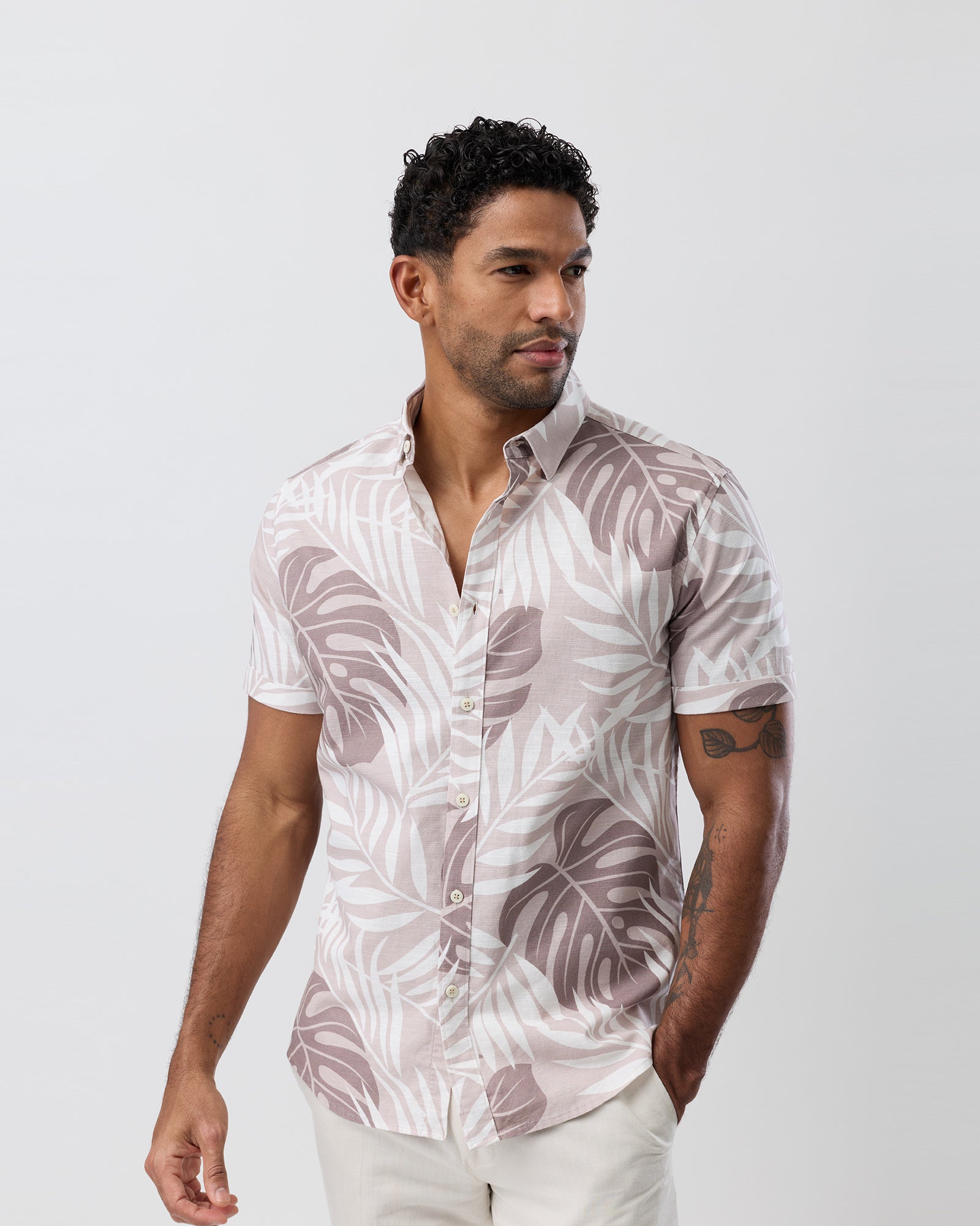 SHORT SLEEVE CASUAL SHIRT