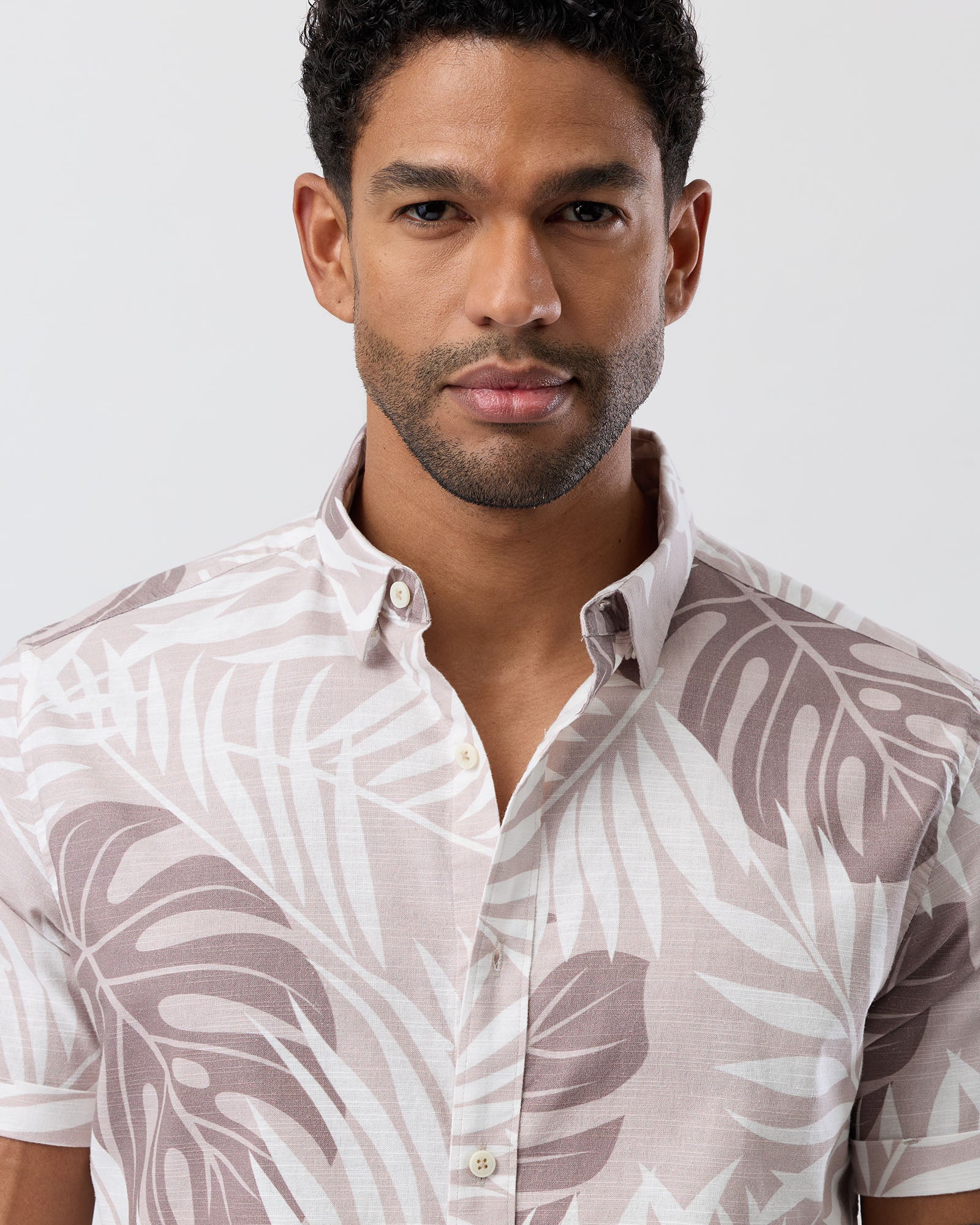 SHORT SLEEVE CASUAL SHIRT