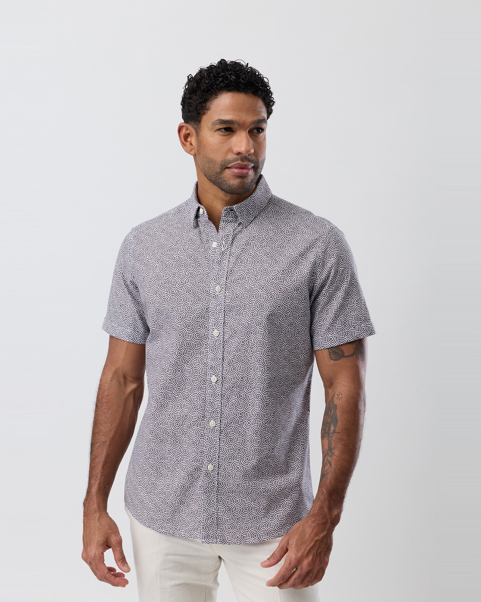 SHORT SLEEVE CASUAL SHIRT