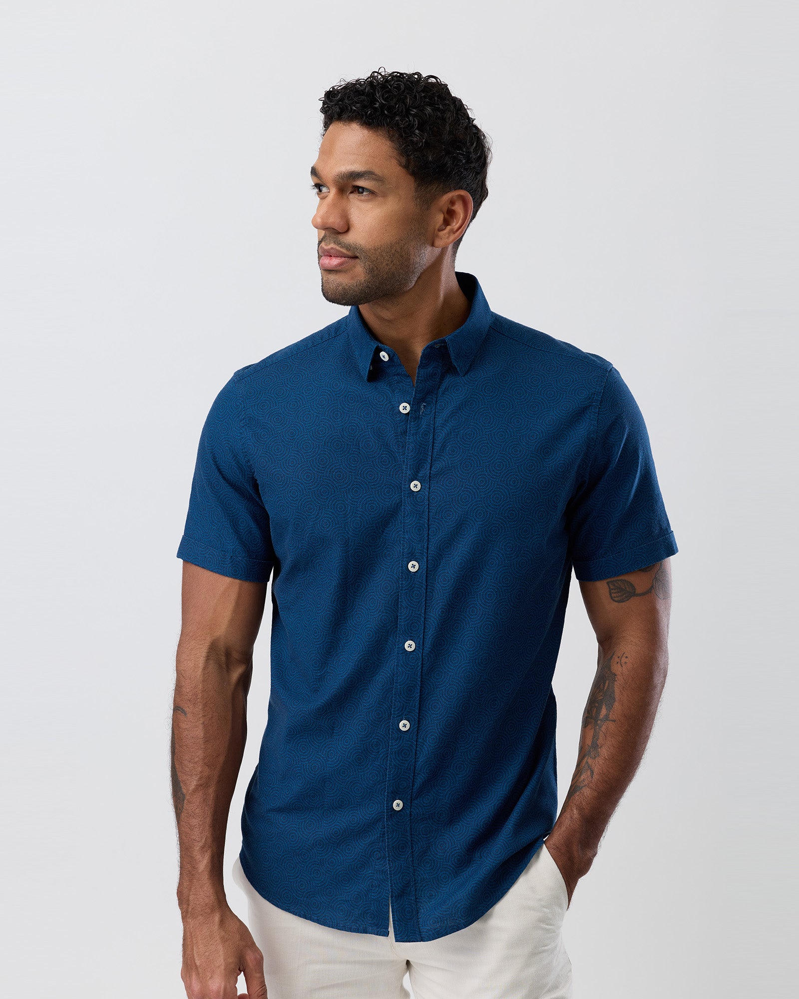 SHORT SLEEVE CASUAL SHIRT