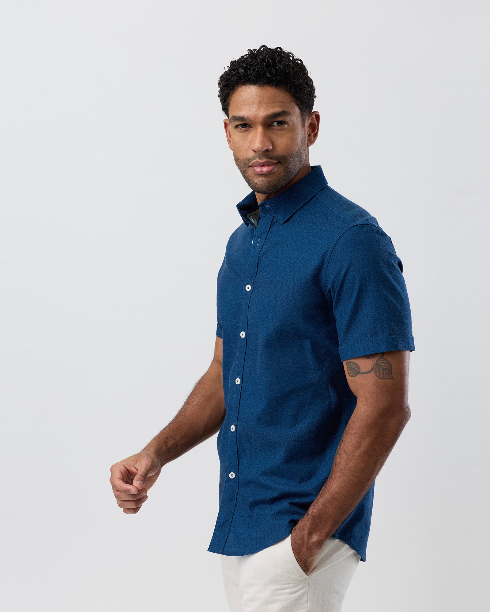 SHORT SLEEVE CASUAL SHIRT