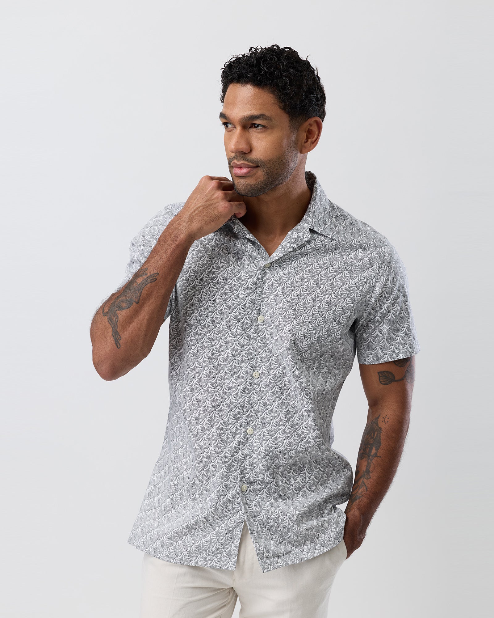 SHORT SLEEVE CASUAL SHIRT