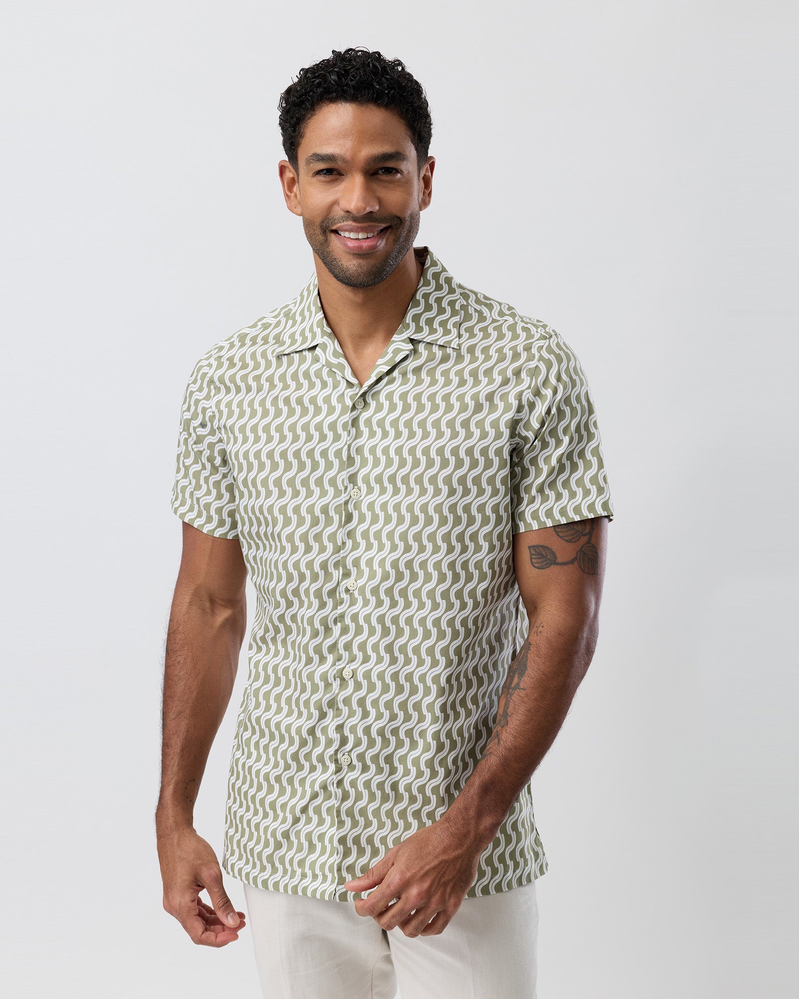 SHORT SLEEVE CASUAL SHIRT